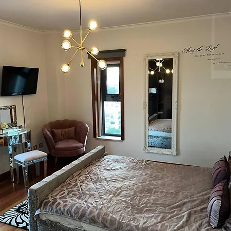 Luxury Apartment, Near Beachgolf